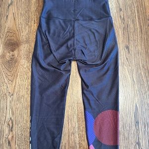 Peloton leggings size medium. Reversible and great condition